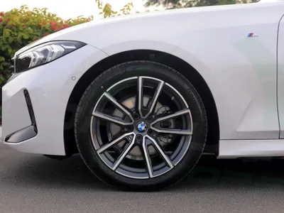 2026 بي ام دبليو الفئة الثالثة 325 أي