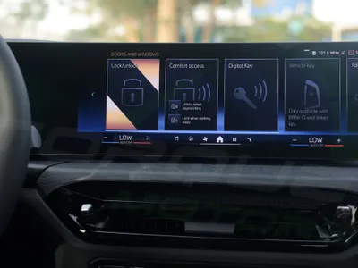 2026 بي ام دبليو الفئة الثالثة 325 أي