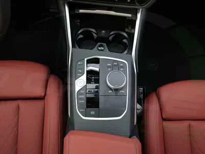 2026 بي ام دبليو الفئة الثالثة 325 أي