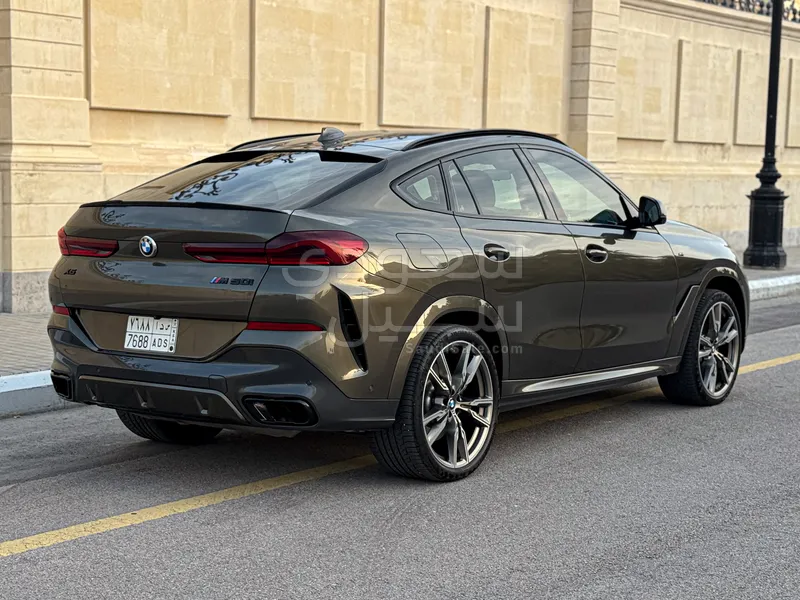 2022 بي ام دبليو الفئة اكس 6 إم 50 أي