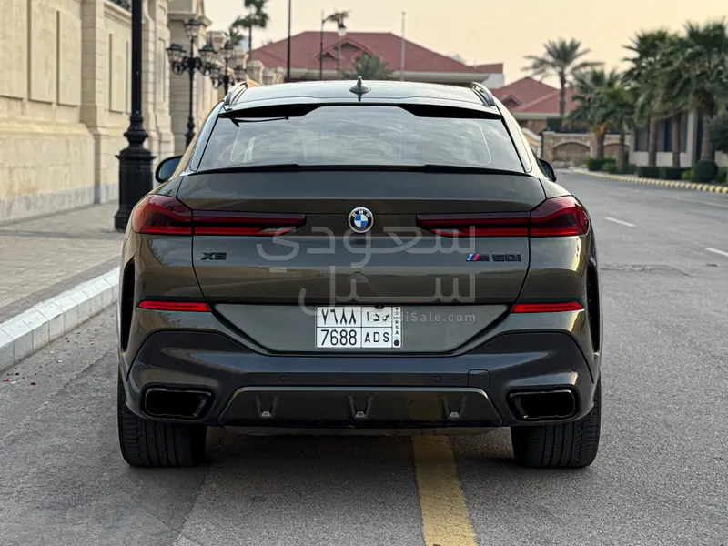 2022 بي ام دبليو الفئة اكس 6 إم 50 أي