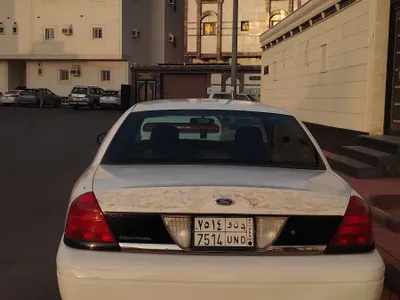 2007 فورد كراون فكتوريا بوليسي