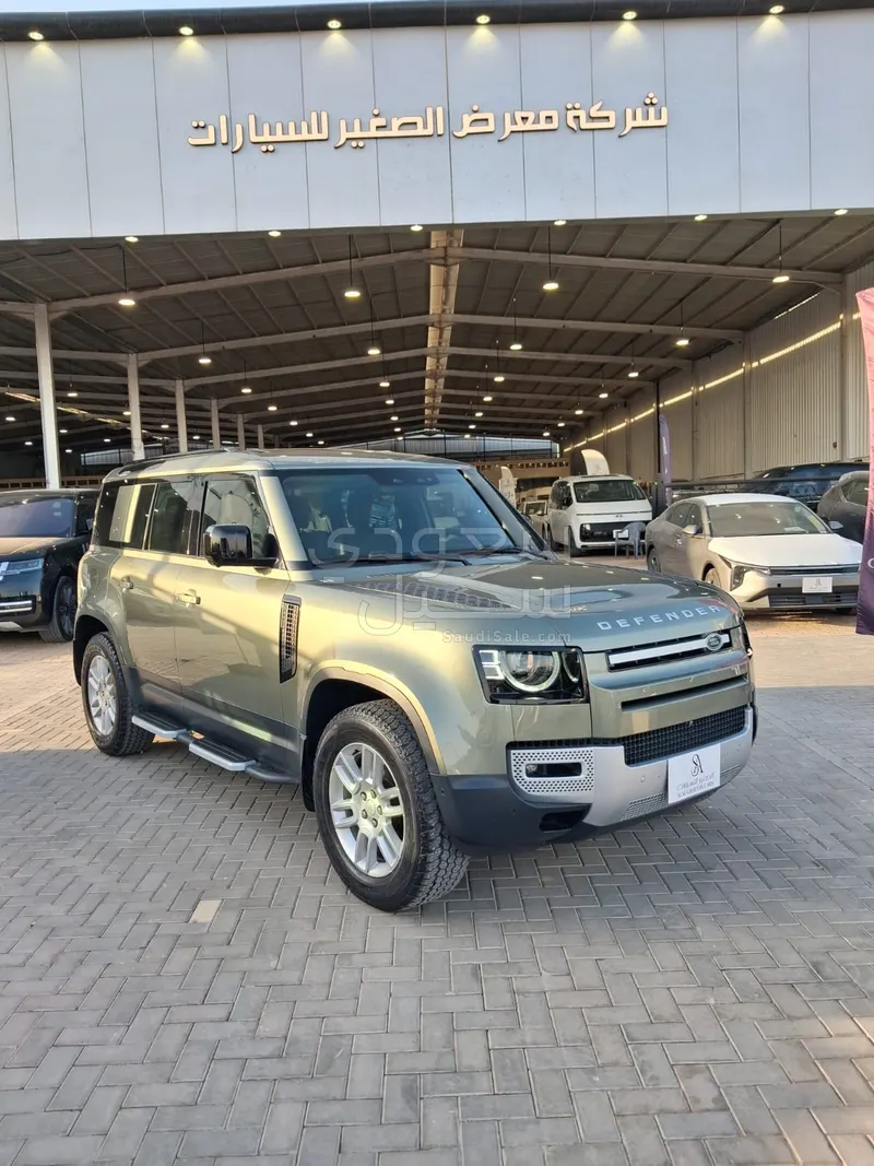 2022 لاند روفر ديفيندر 110
