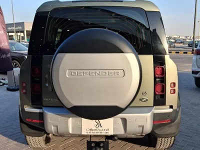 2022 لاند روفر ديفيندر 110