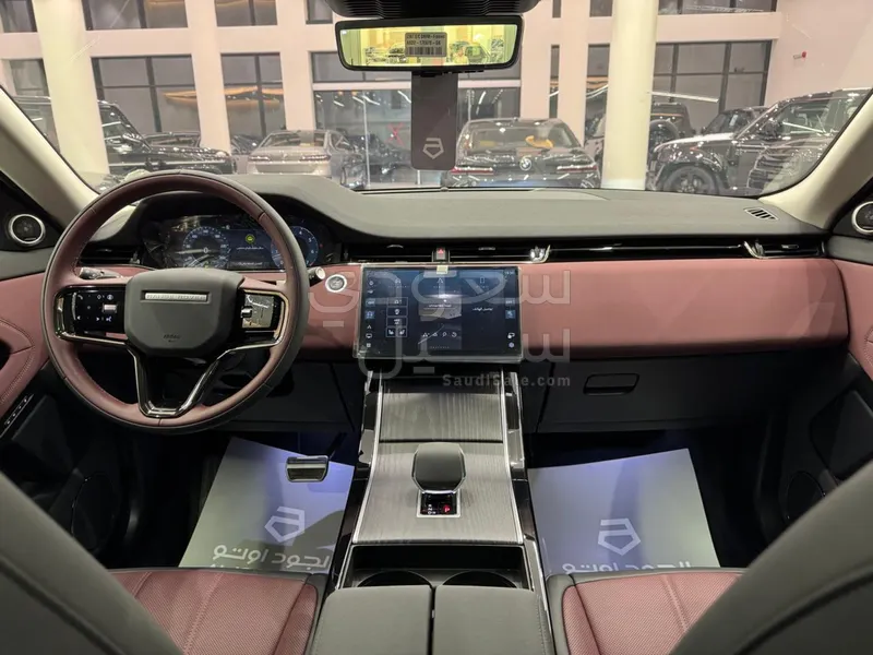 2025 لاند روفر رينج روفر ايفوك داينمك