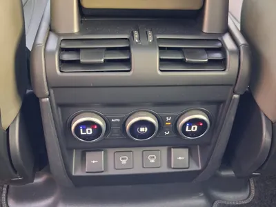 2022 لاند روفر ديفيندر 110