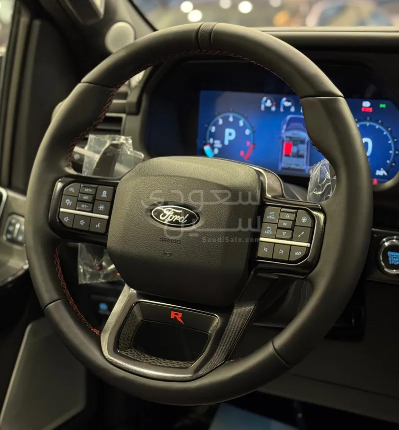 2025 فورد اف 150 رابتور ار