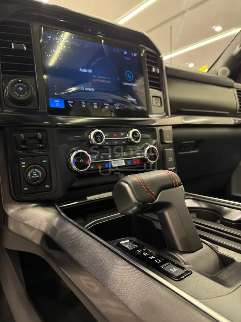 2025 فورد اف 150 رابتور ار