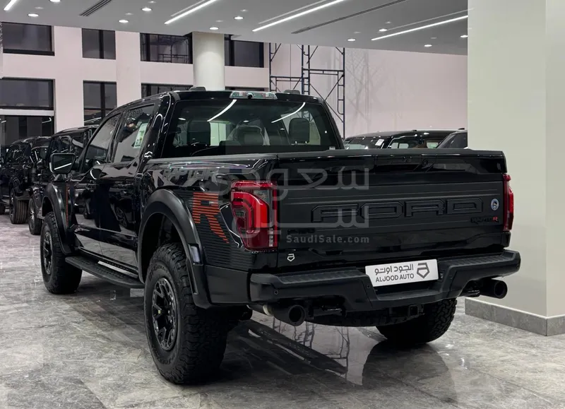 2025 فورد اف 150 رابتور ار