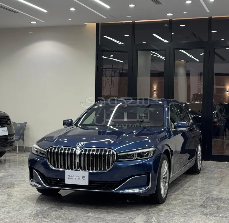 2021 بي ام دبليو الفئة السابعة 730 إل أي