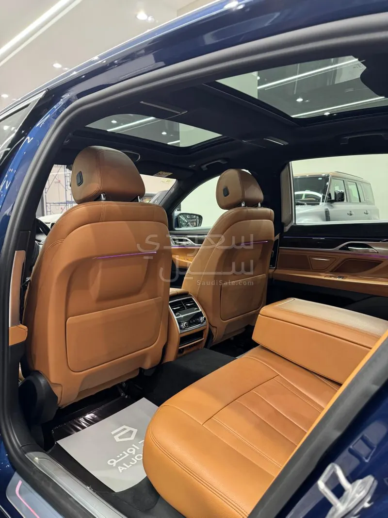 2021 بي ام دبليو الفئة السابعة 730 إل أي