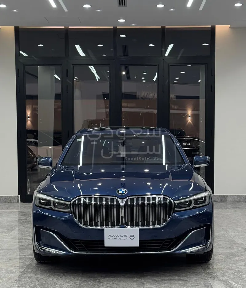 2021 بي ام دبليو الفئة السابعة 730 إل أي