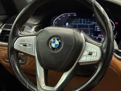 2021 بي ام دبليو الفئة السابعة 730 إل أي