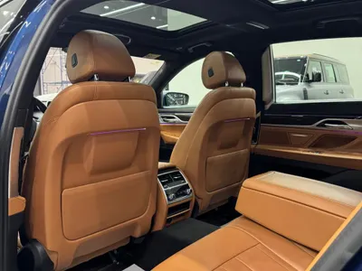 2021 بي ام دبليو الفئة السابعة 730 إل أي