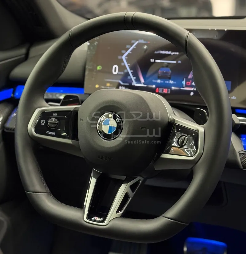 2026 بي ام دبليو الفئة الخامسة 520 أي إم كت