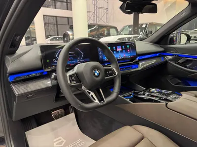 2026 بي ام دبليو الفئة الخامسة 520 أي إم كت