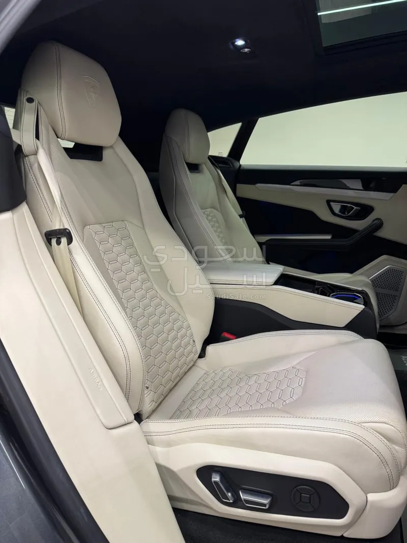 2019 لمبرجيني اوروس