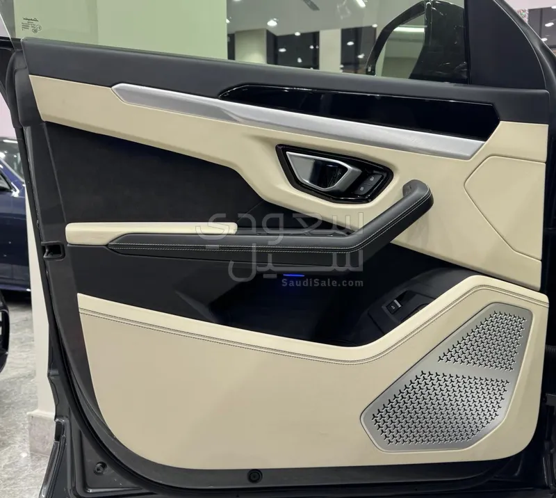 2019 لمبرجيني اوروس