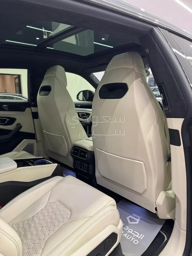 2019 لمبرجيني اوروس