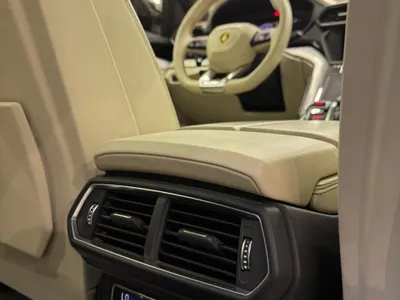 2019 لمبرجيني اوروس