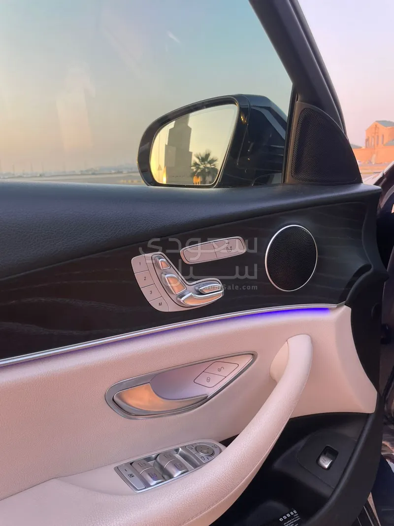 2017 مرسيدس - بنز إي 300