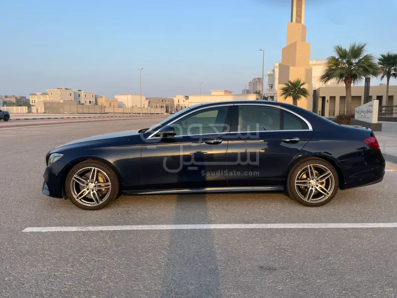 2017 مرسيدس - بنز إي 300