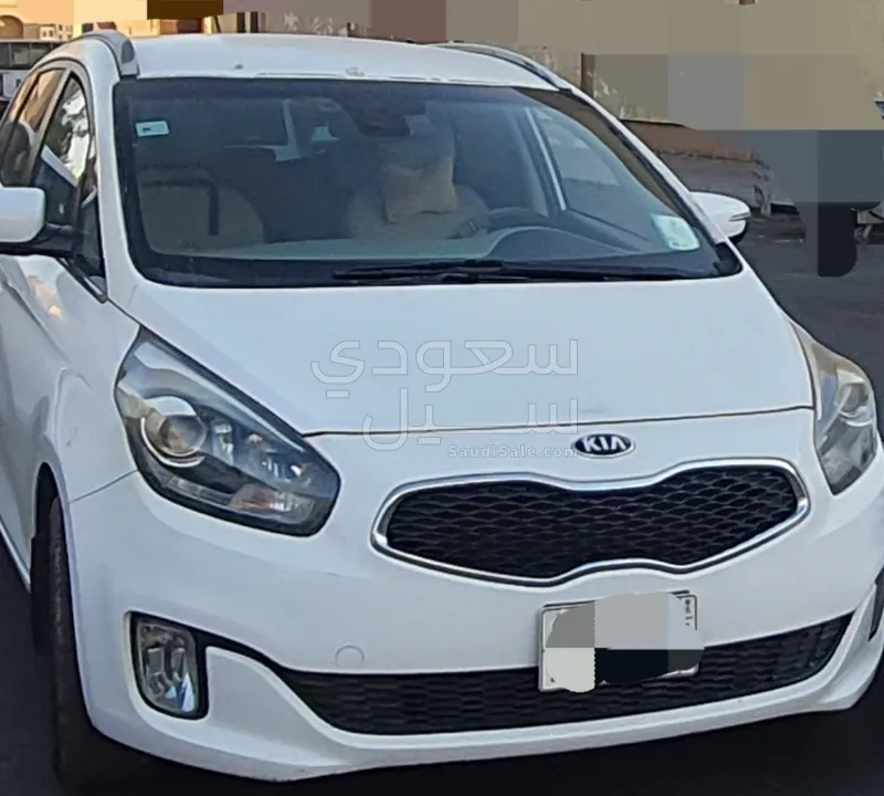 2015 كيا كارنز