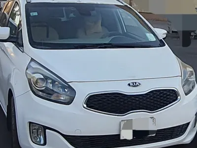 2015 كيا كارنز