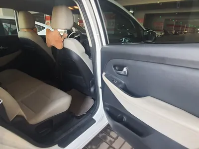 2015 كيا كارنز