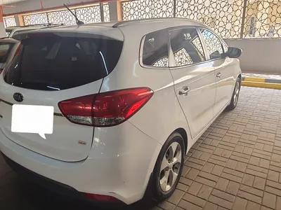 2015 كيا كارنز