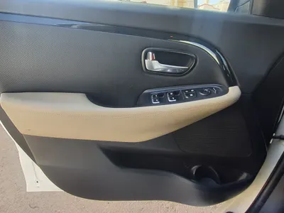 2015 كيا كارنز