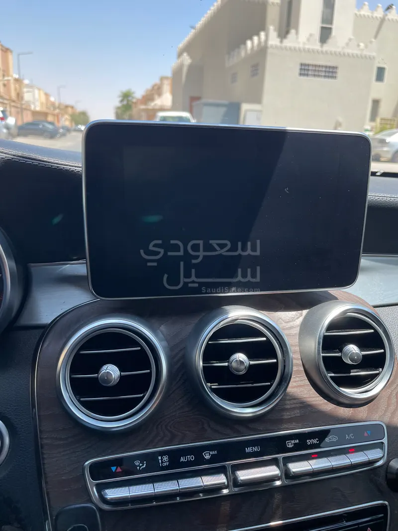 2017 مرسيدس - بنز سي 300