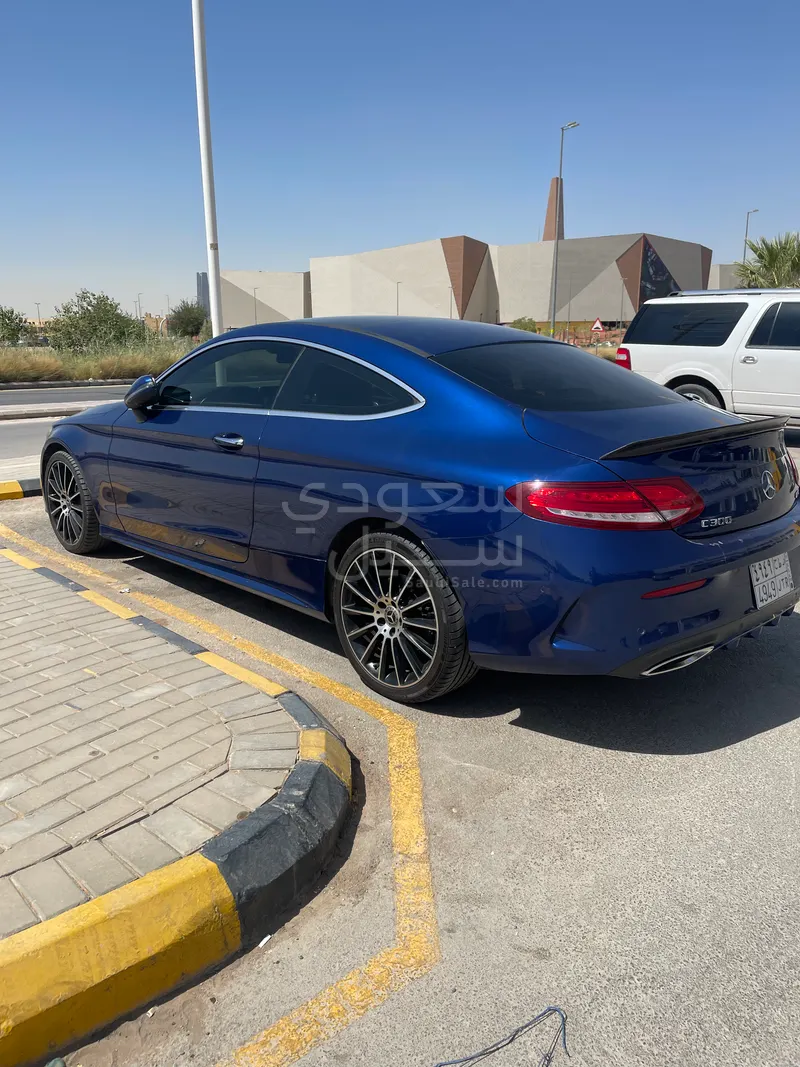 2017 مرسيدس - بنز سي 300