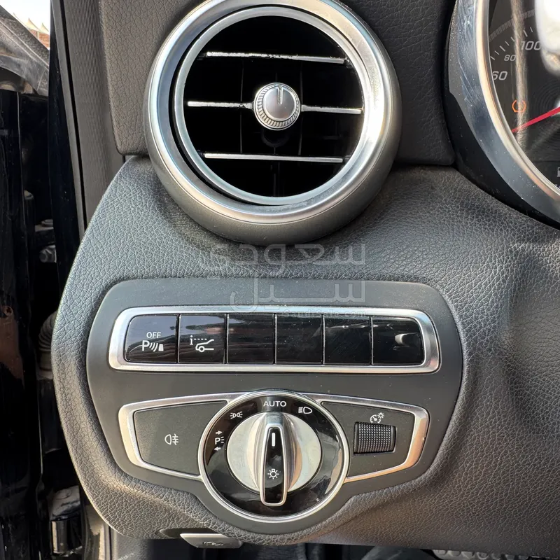 2015 مرسيدس - بنز سي 200