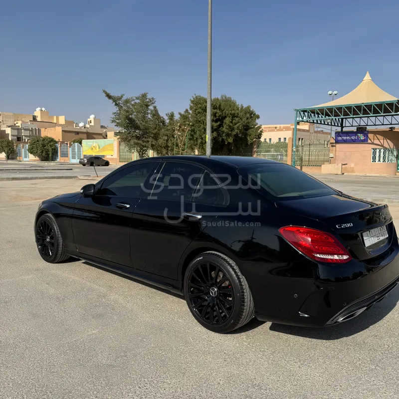 2015 مرسيدس - بنز سي 200