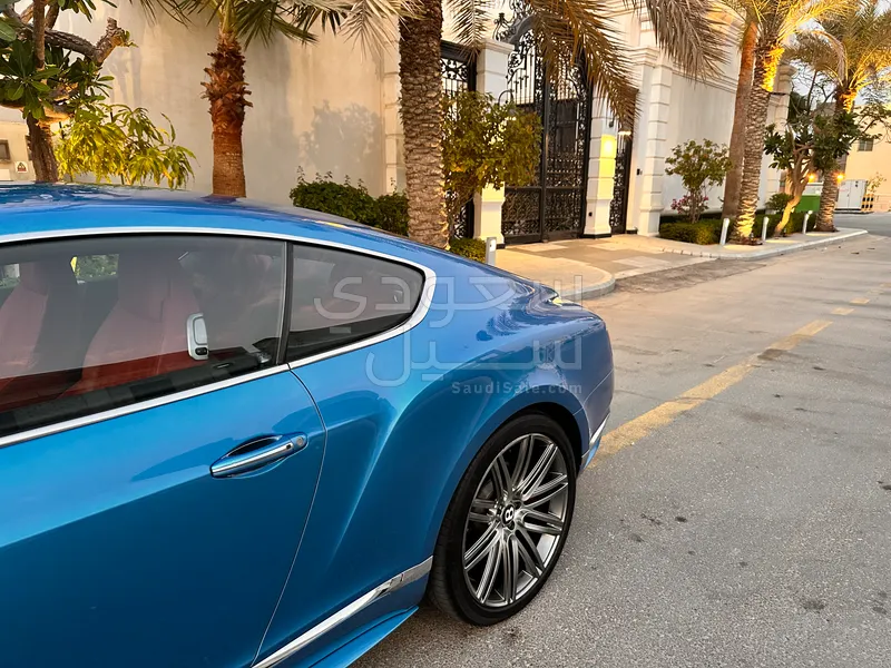 2015 بنتلي كونتيننتل جي تي سبيد