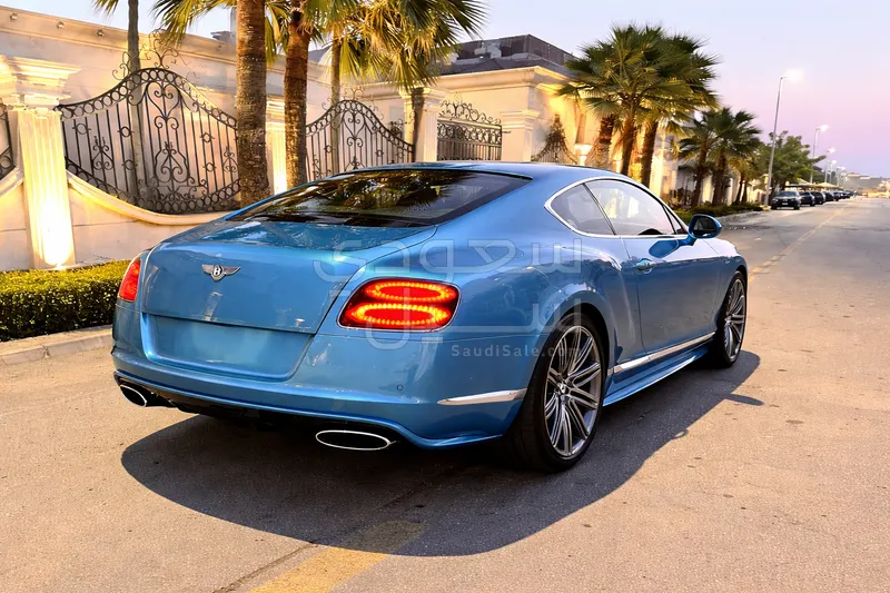 2015 بنتلي كونتيننتل جي تي سبيد