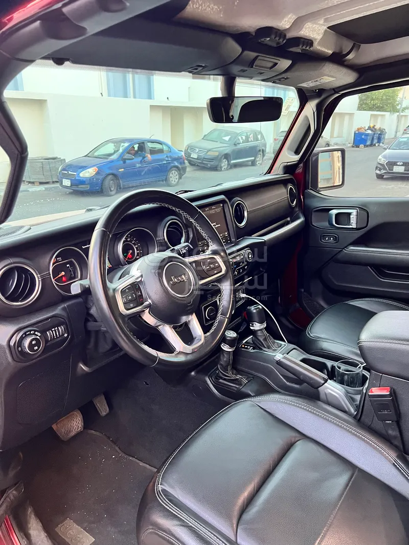 2021 جييب رانجلر صحارى