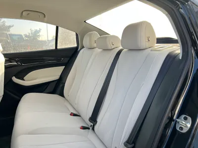 2025 ام جي ام جي 5