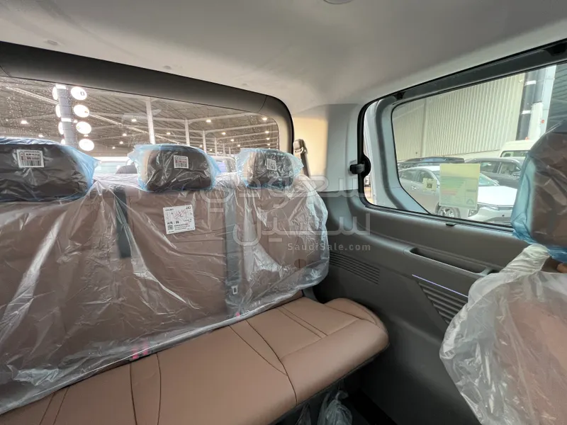 2024 هيونداي ستاريا