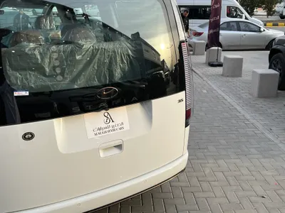 2024 هيونداي ستاريا