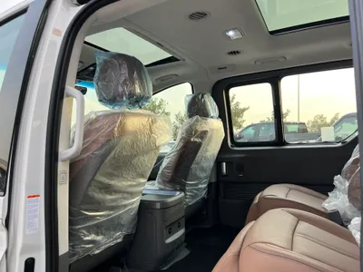 2024 هيونداي ستاريا