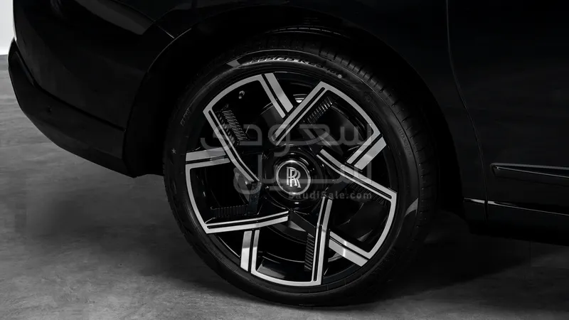 2026 رولز رويس كولينان بلاك بادج