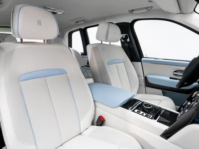 2026 رولز رويس كولينان بلاك بادج