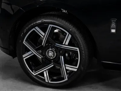 2026 رولز رويس كولينان بلاك بادج