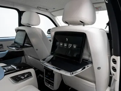 2026 رولز رويس كولينان بلاك بادج