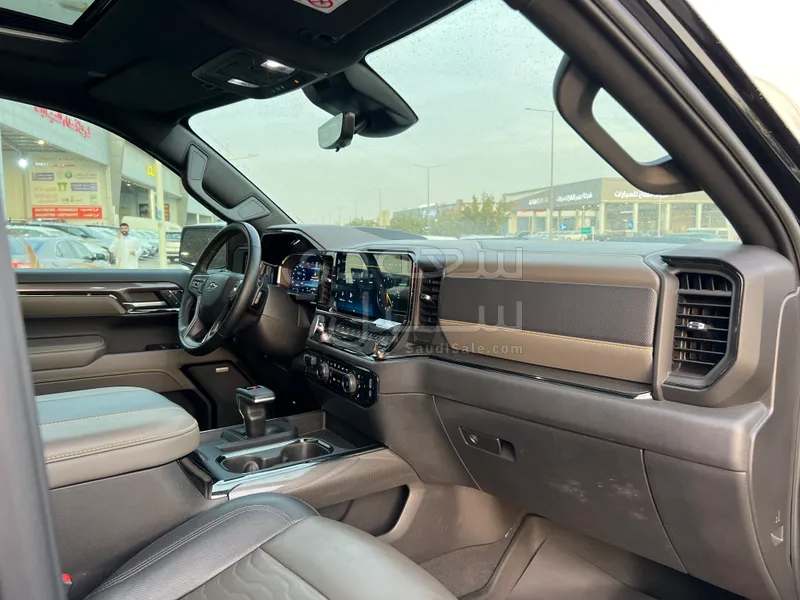 2023 شفروليه سلفرادو زد ار 2