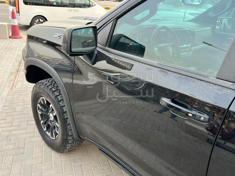 2023 شفروليه سلفرادو زد ار 2