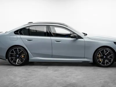 2026 بي ام دبليو الفئة ام إم 5