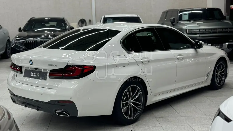 2023 بي ام دبليو الفئة الخامسة 520 أي